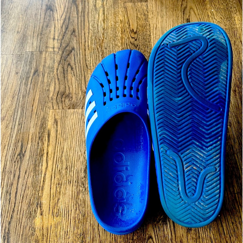 Men’s slide on blue sandals - lightly used